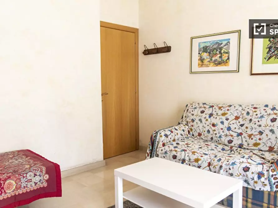 Immagine 8 di Camera condivisa in affitto  in Via della Fisica a Roma