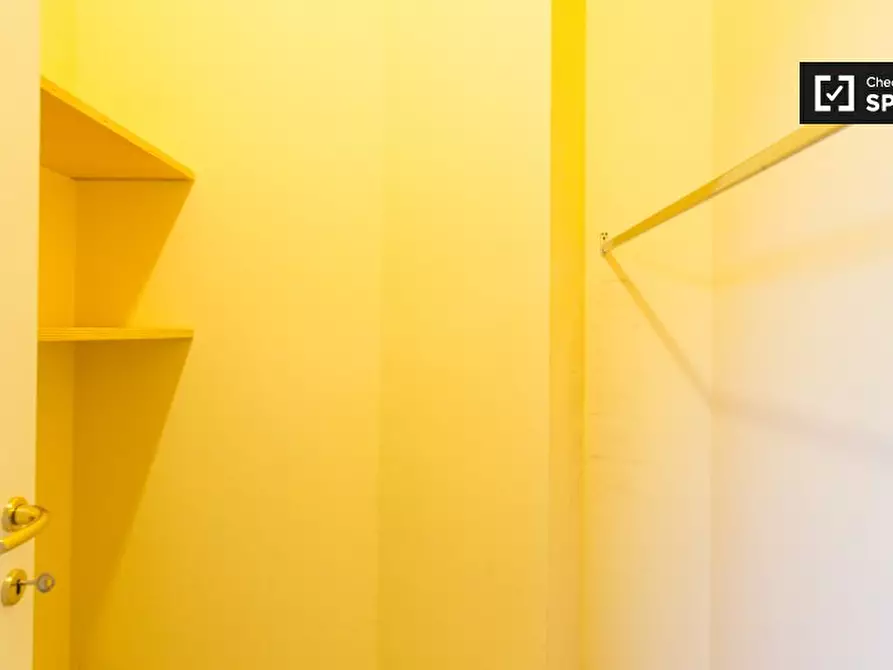 Immagine 5 di Camera condivisa in affitto  in Largo Isabella d'Aragona a Milano