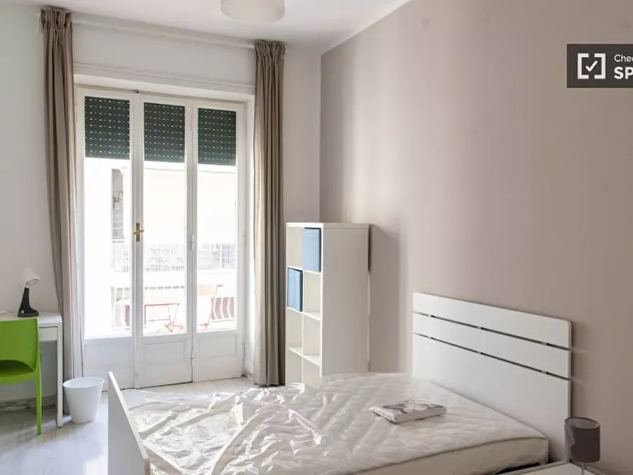 Immagine 4 di Camera condivisa in affitto  in Viale Libia a Roma