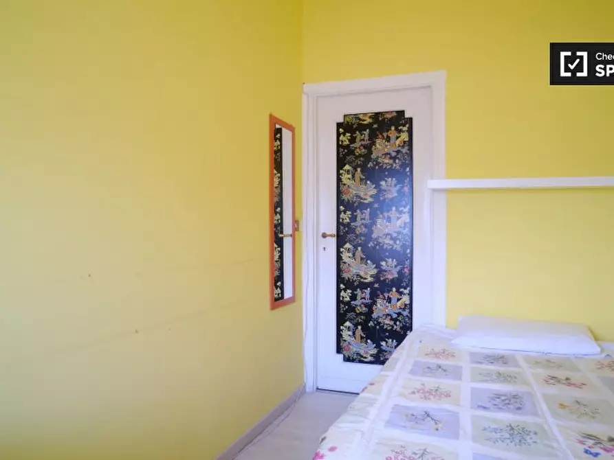 Immagine 17 di Camera condivisa in affitto  in Viale dell'Arte, 00144 Roma RM, Italy a Roma