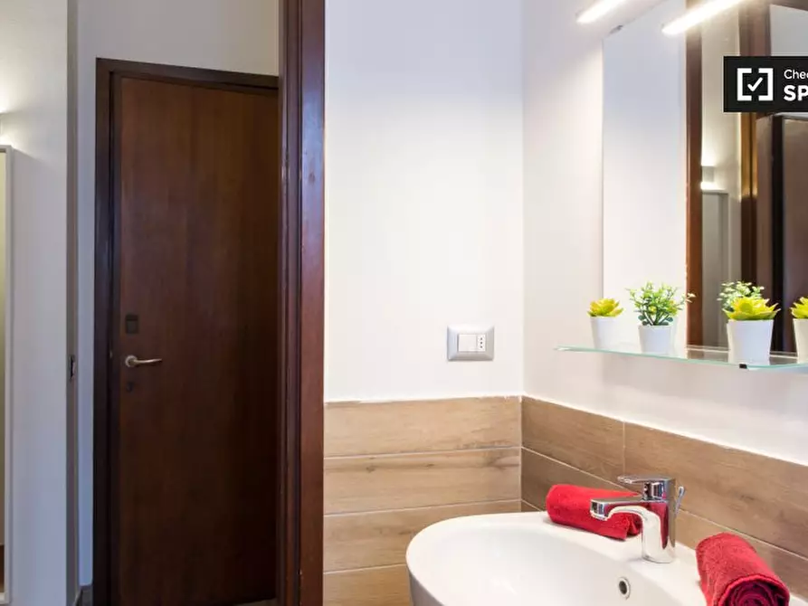 Immagine 17 di Ufficio in affitto  in Viale S. Gimignano a Milano