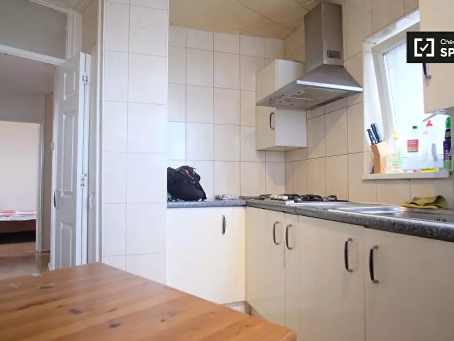 Immagine 2 di Appartamento in affitto  in Frances St a Eltham