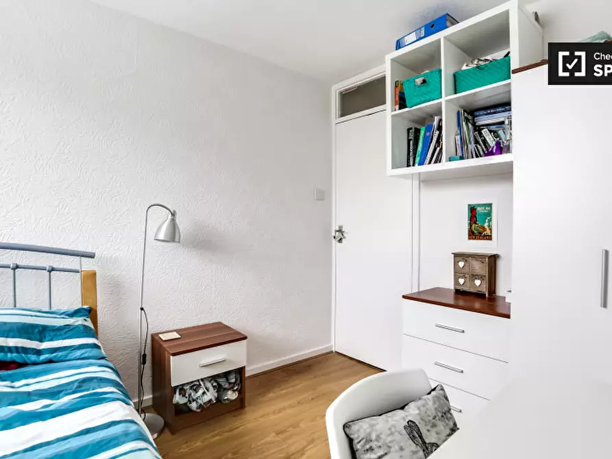 Immagine 3 di Camera condivisa in affitto  in Ollerton Green a Poplar