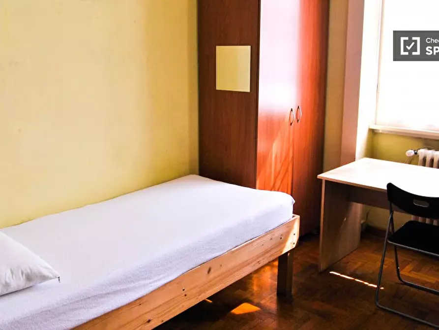 Immagine 2 di Camera condivisa in affitto  in VIA BATTISTOTTI SASSI a Milano