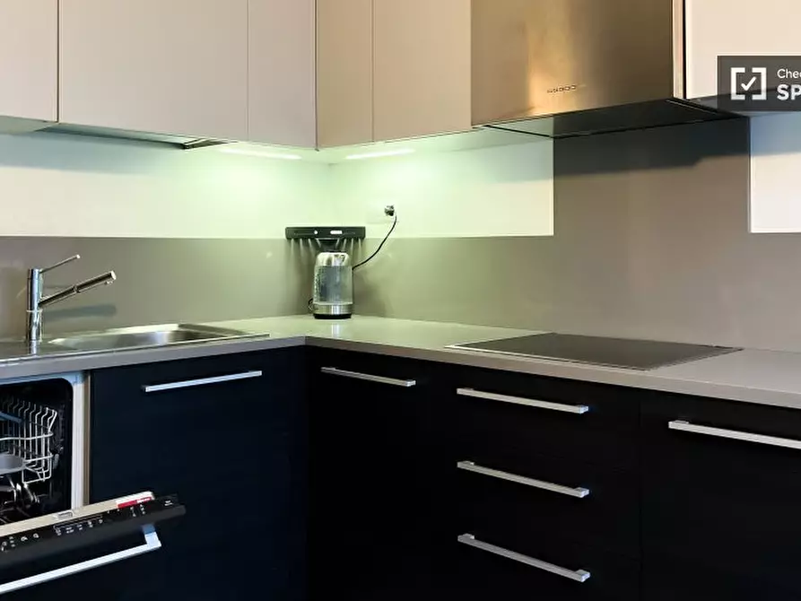 Immagine 11 di Appartamento in affitto  in Viale Campania a Milano