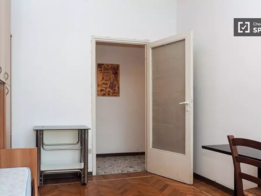 Immagine 4 di Camera condivisa in affitto  in Viale Lucania a Milano