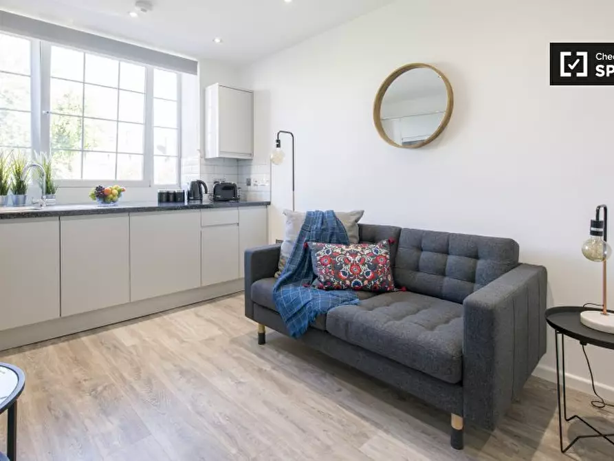 Immagine 2 di Appartamento in affitto  in Flat a Camberwell