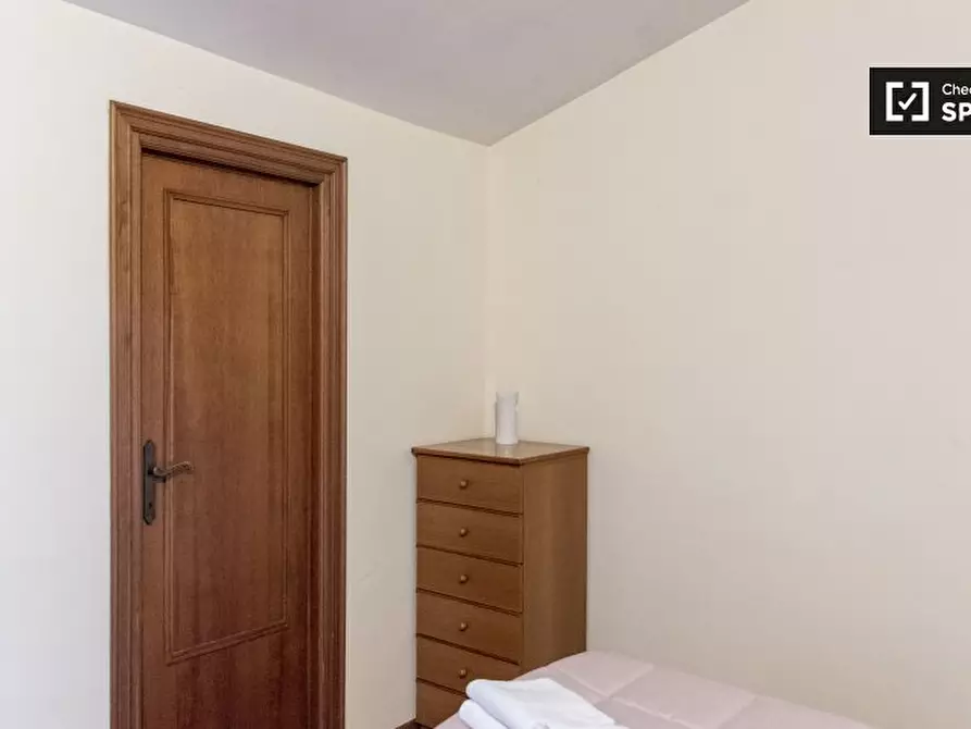 Immagine 17 di Appartamento in affitto  in Via Ildebrando Vivanti a Roma