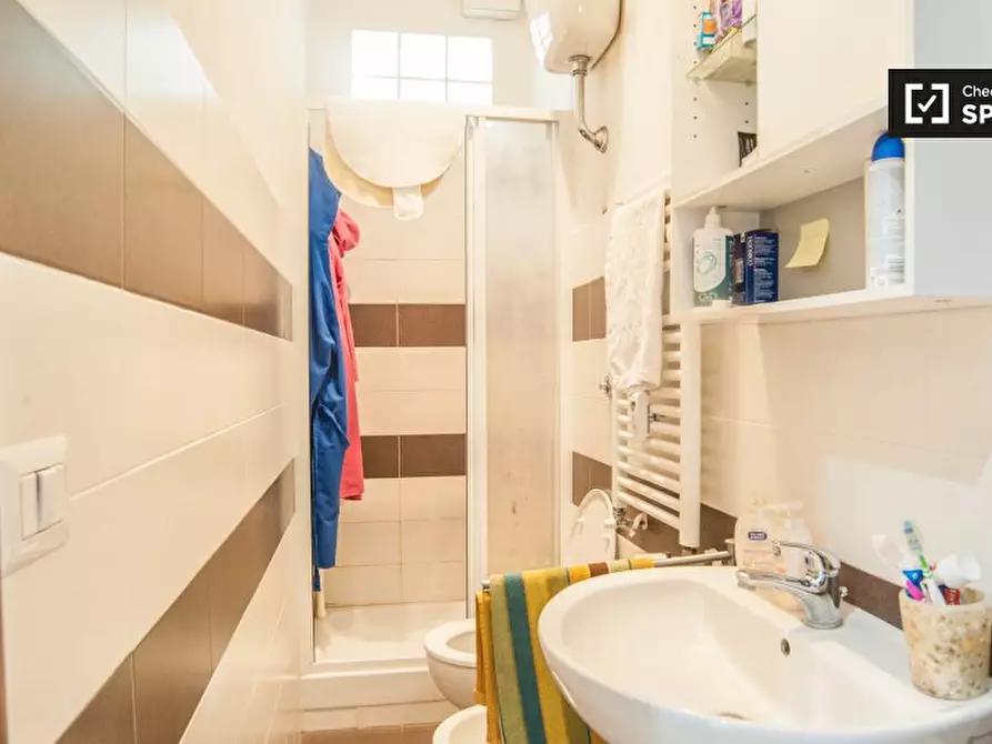 Immagine 13 di Camera condivisa in affitto  in Piazza San Giovanni Bosco a Roma