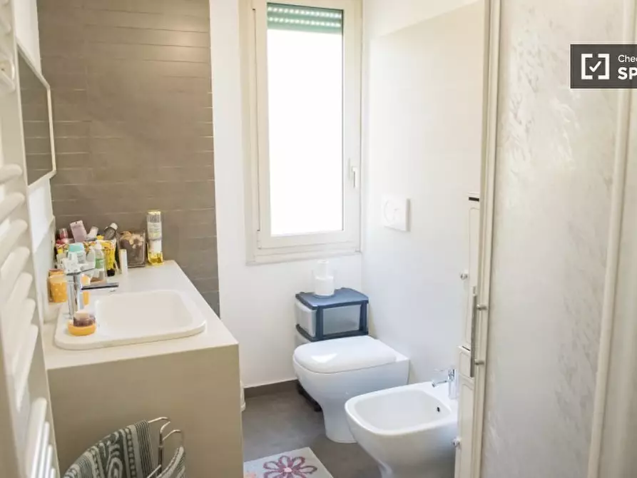 Immagine 9 di Camera condivisa in affitto  in Via Prenestina a Roma