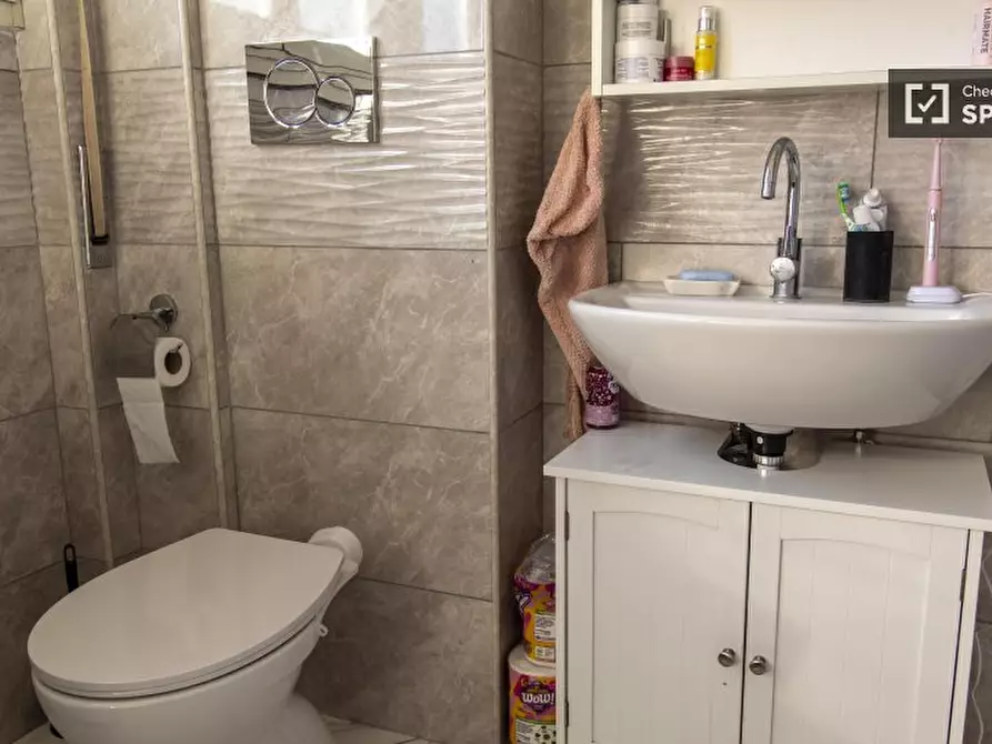 Immagine 4 di Appartamento in affitto  in Via Olevano Romano a Roma