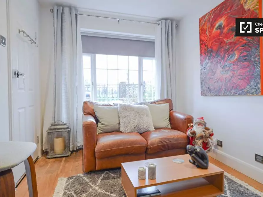 Immagine 1 di Ufficio in affitto  in Burnell Ave, Richmond TW10, UK a Richmond