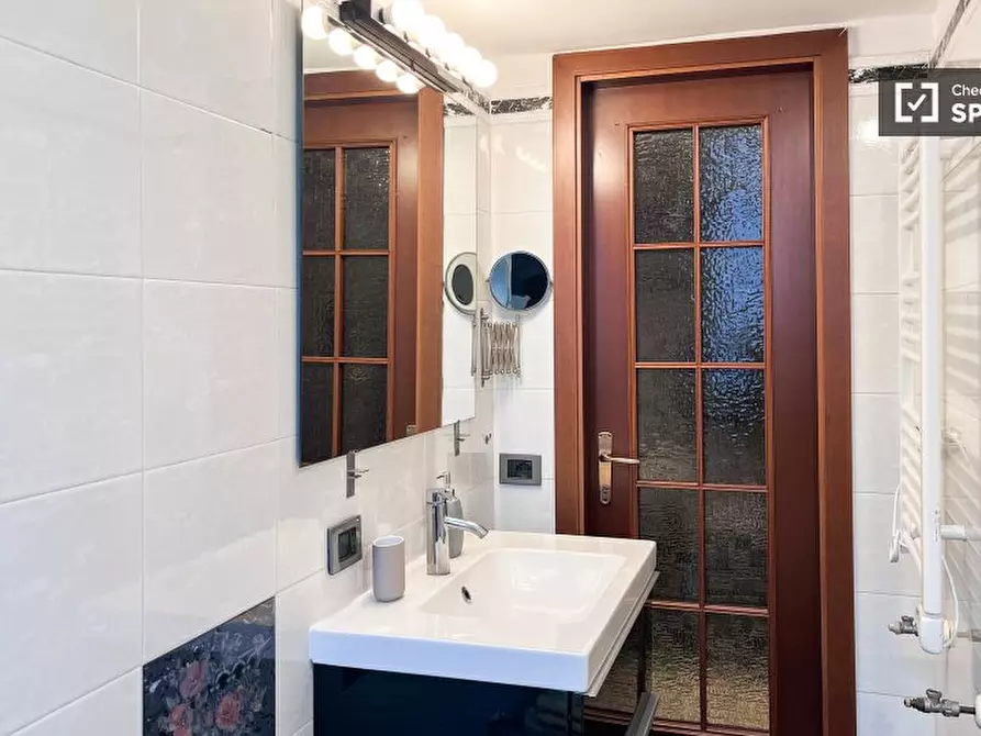 Immagine 5 di Appartamento in affitto  in Via Giulio e Corrado Venini a Milano