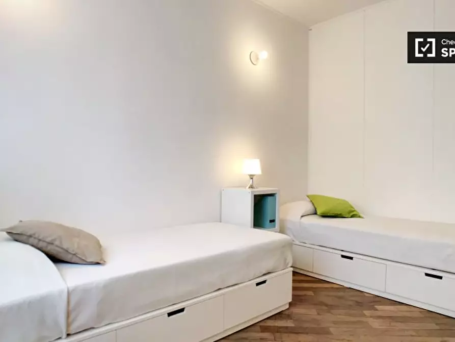 Immagine 3 di Camera condivisa in affitto  in Via Teodosio a Milano