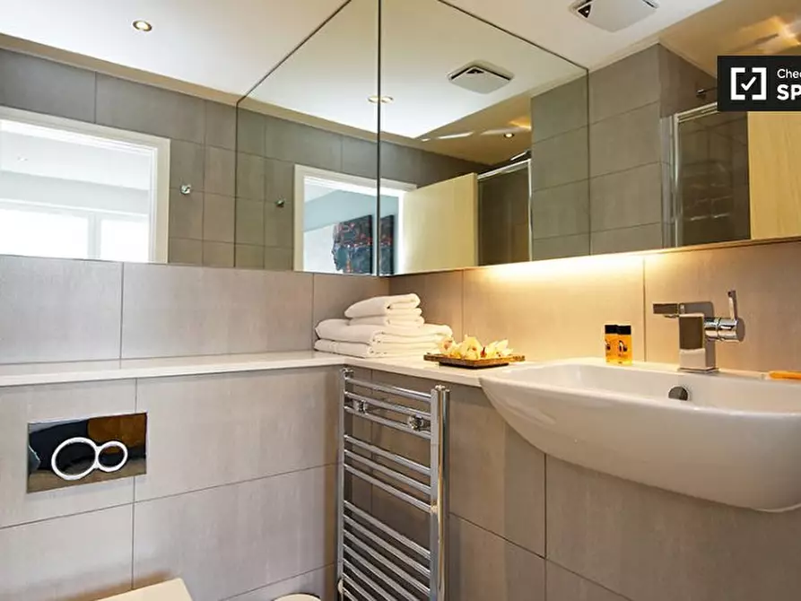 Immagine 4 di Ufficio in affitto  in Greenwich High Road a Greenwich