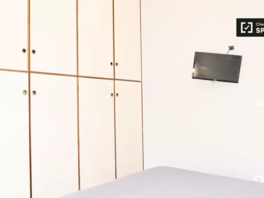 Immagine 2 di Camera condivisa in affitto  in Via Gregorio VII a Roma