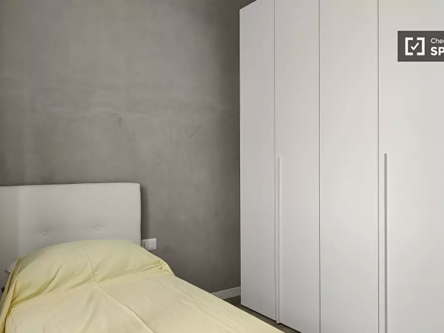 Immagine 2 di Camera condivisa in affitto  in Via Privata San Basilio a Milano