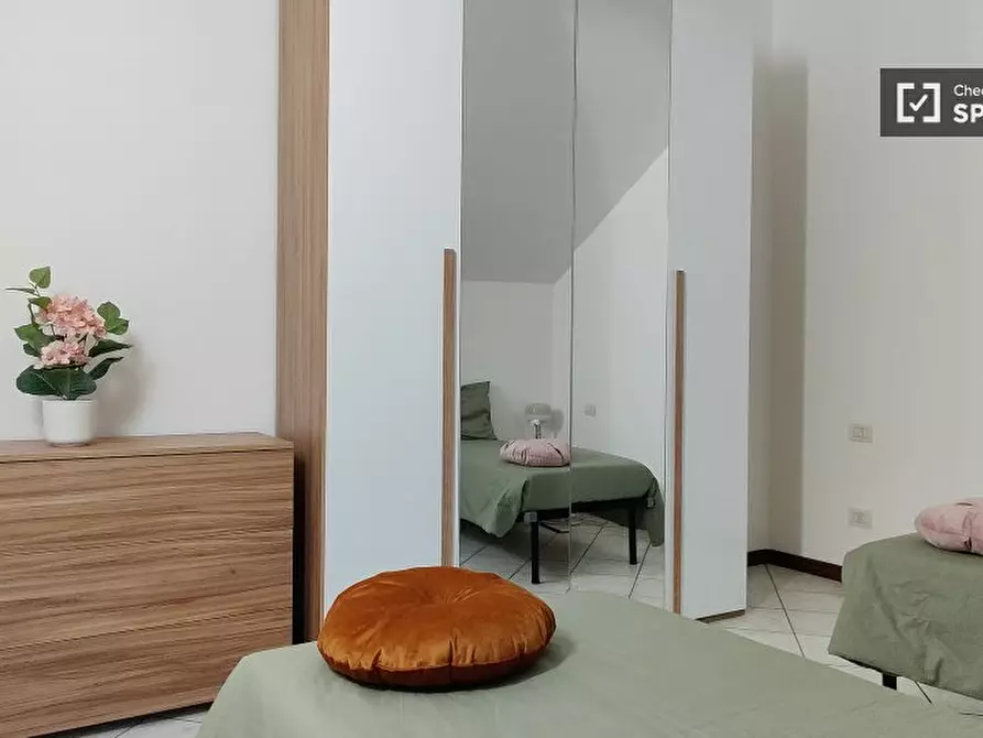 Immagine 2 di Camera condivisa in affitto  in Via Privata Ugo Tommei a Milano