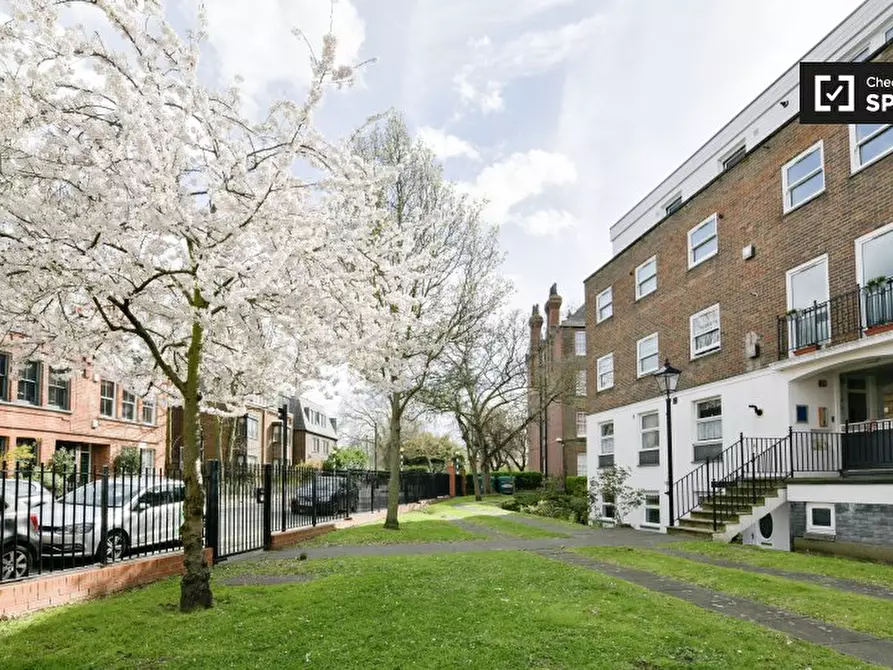 Immagine 10 di Camera condivisa in affitto  in Coligny Court,  Camberwell, London a Camberwell