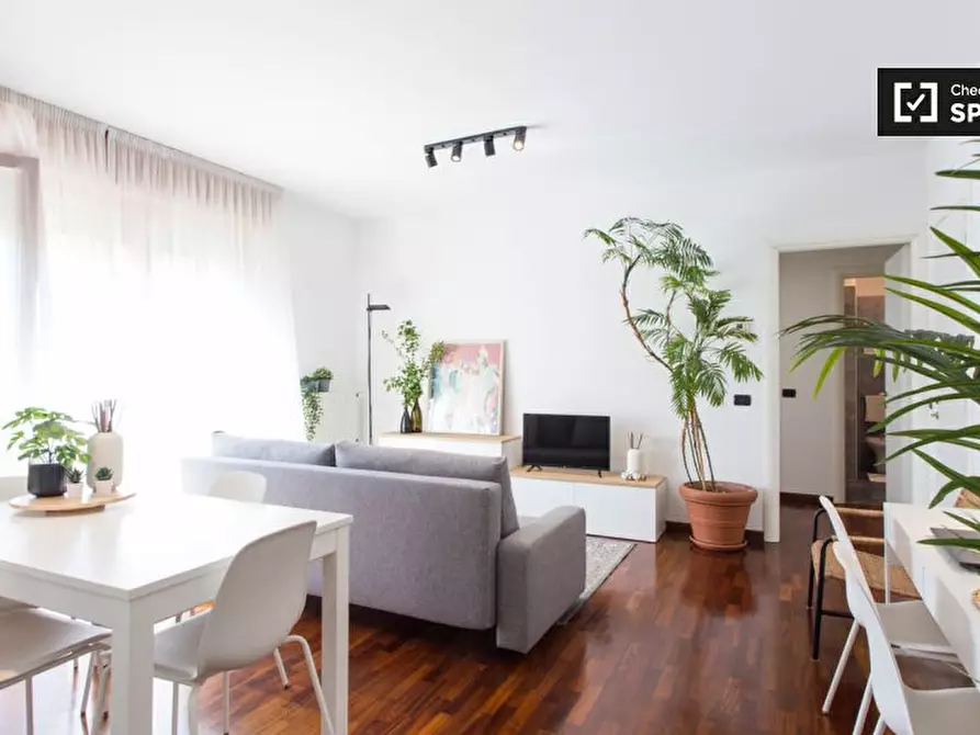 Immagine 3 di Appartamento in affitto  in Via Arcivescovo Calabiana a Milano