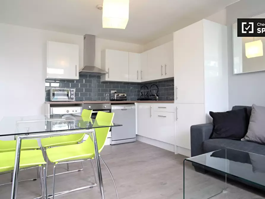 Immagine 5 di Camera condivisa in affitto  in Cambridge Heath Road a Poplar