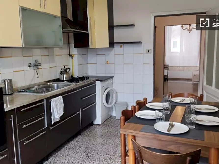 Immagine 18 di Camera condivisa in affitto  in Via Bronzino a Firenze