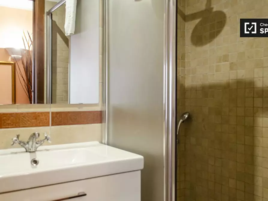 Immagine 7 di Camera condivisa in affitto  in Via Cincinnato, 00175 Roma RM, Italy a Roma