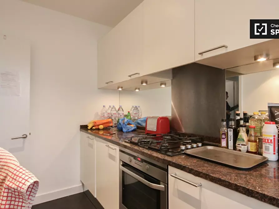 Immagine 7 di Camera condivisa in affitto  in Wiltshire Close a Kensington