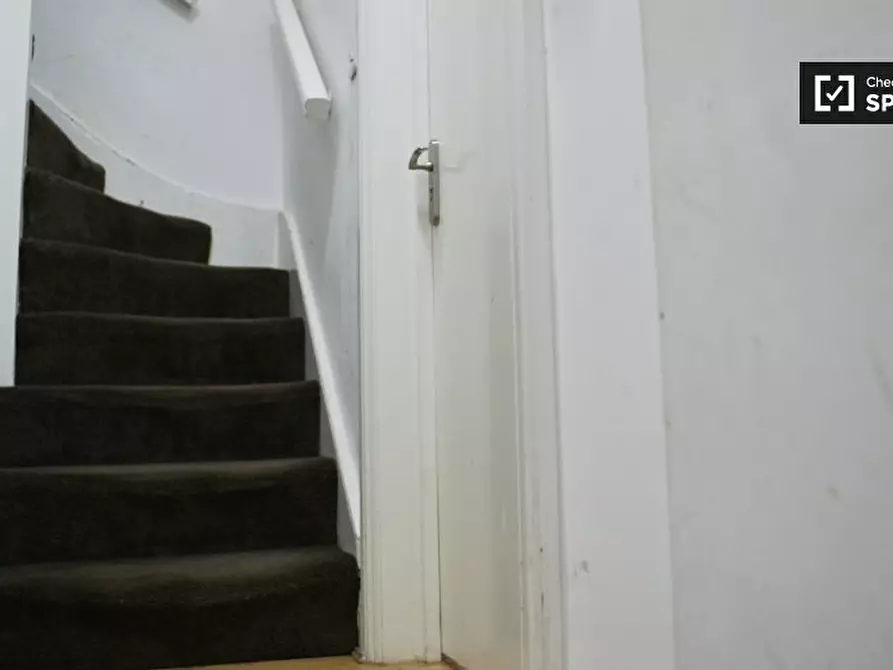 Immagine 14 di Camera condivisa in affitto  in a Whitechapel Rd a Poplar