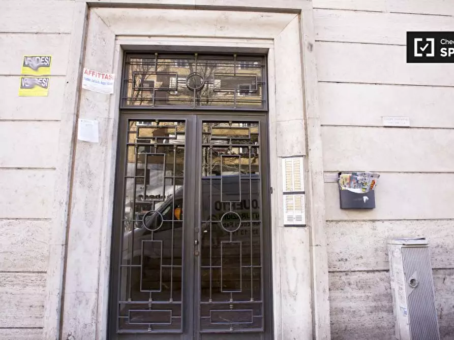 Immagine 15 di Appartamento in affitto  in Viale Ippocrate a Roma