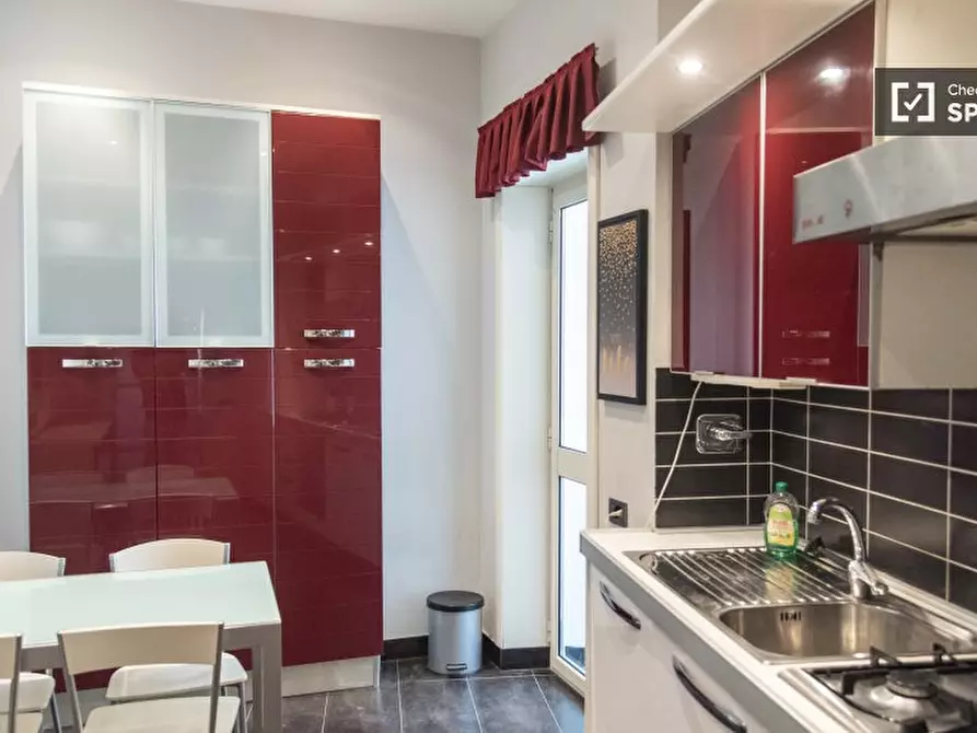 Immagine 9 di Camera condivisa in affitto  in Via Corrado Segre a Roma