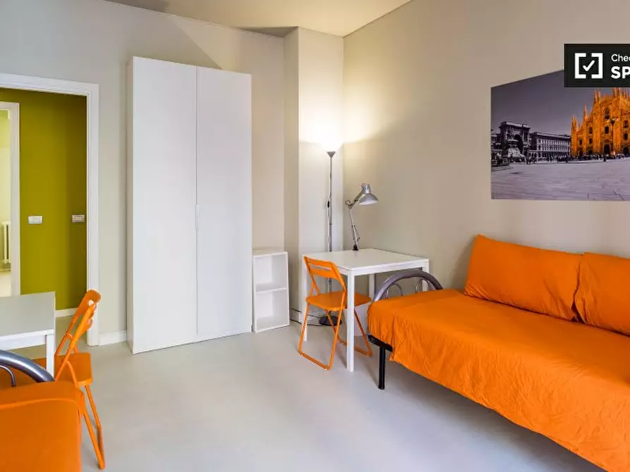 Immagine 18 di Camera condivisa in affitto  in Via dei Biancospini a Milano