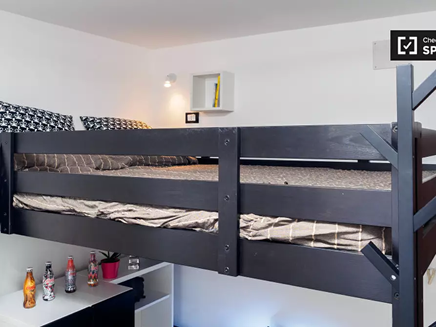 Immagine 13 di Ufficio in affitto  in Via Pietro Crespi a Milano