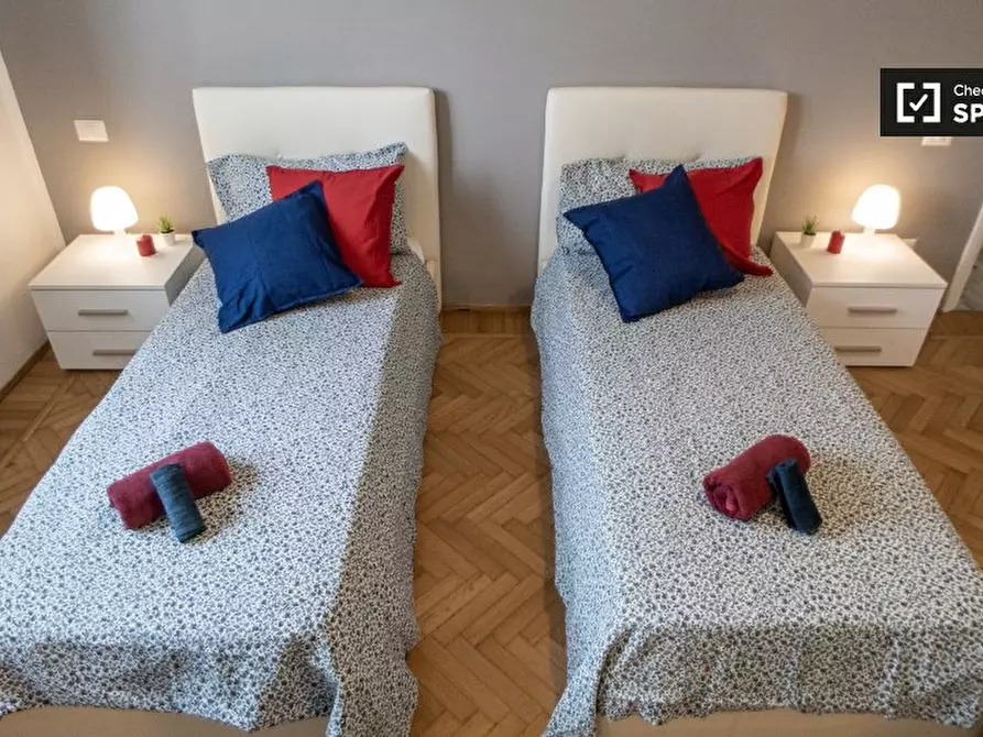 Immagine 3 di Camera condivisa in affitto  in Via Saverio Altamura a Milano