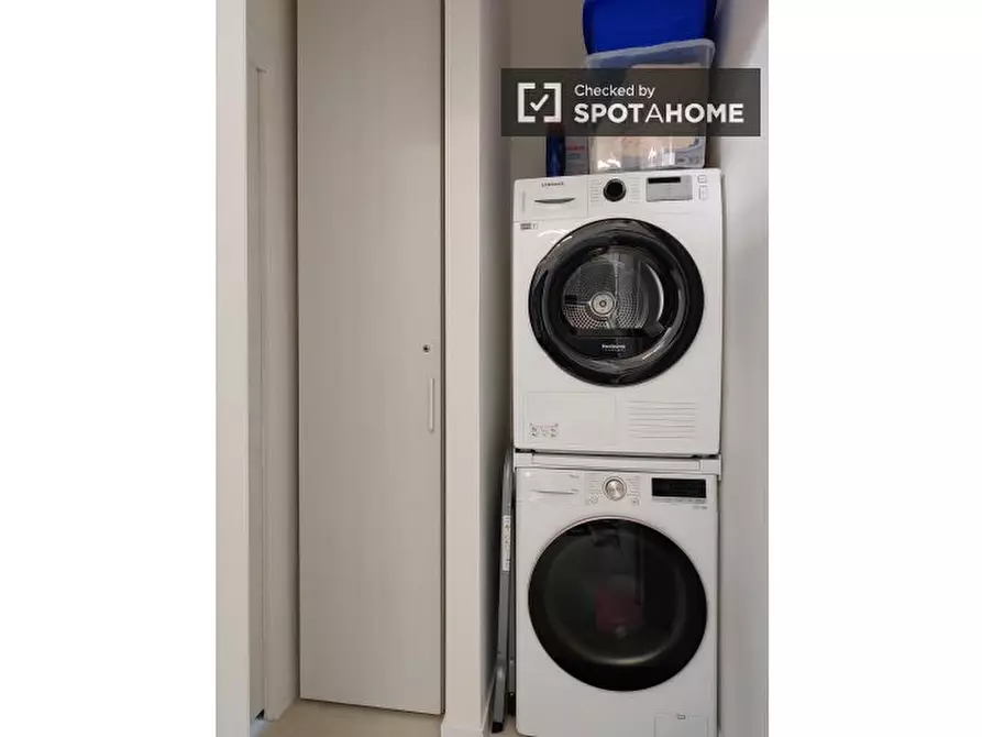 Immagine 15 di Camera condivisa in affitto  in Via degli Orti a Pero