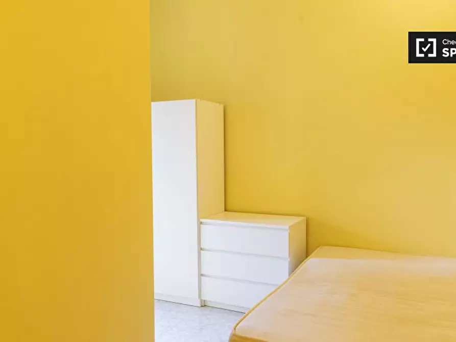 Immagine 2 di Camera condivisa in affitto  in Via Giulio Aristide Sartorio, 00147 Roma RM, Italy a Roma