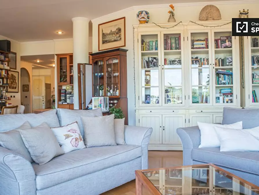 Immagine 17 di Camera condivisa in affitto  in Via S. Lucio, 00165 Roma RM, Italy a Roma