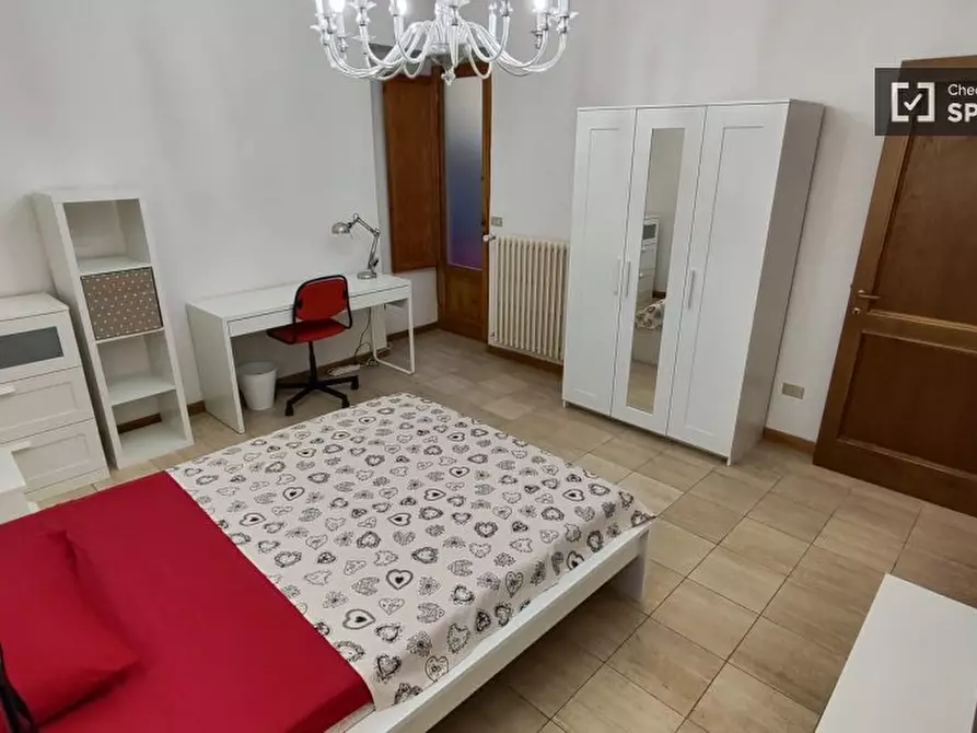 Immagine 2 di Camera condivisa in affitto  in Via della Colonna a Firenze