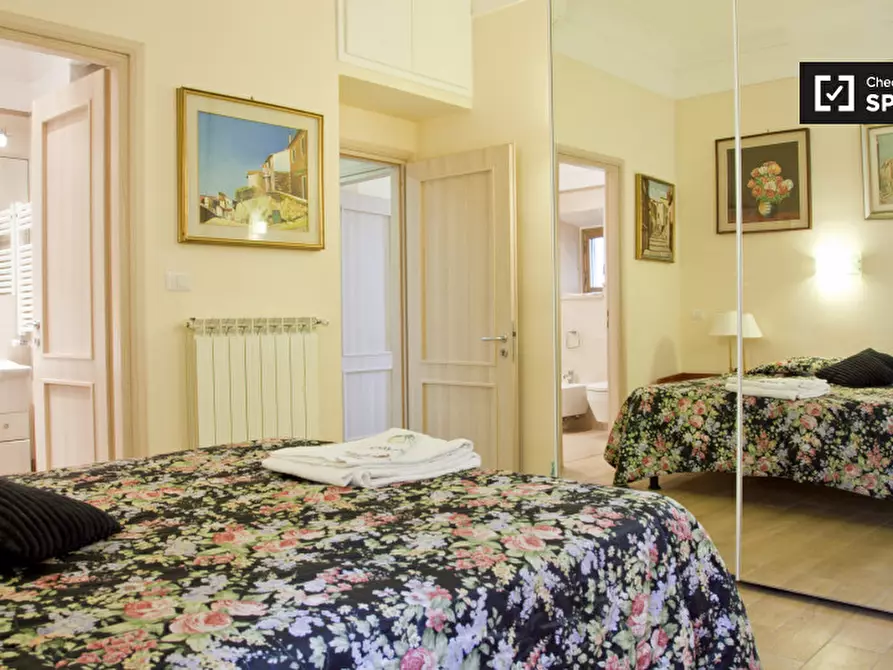 Immagine 5 di Camera condivisa in affitto  in Via Barletta a Roma