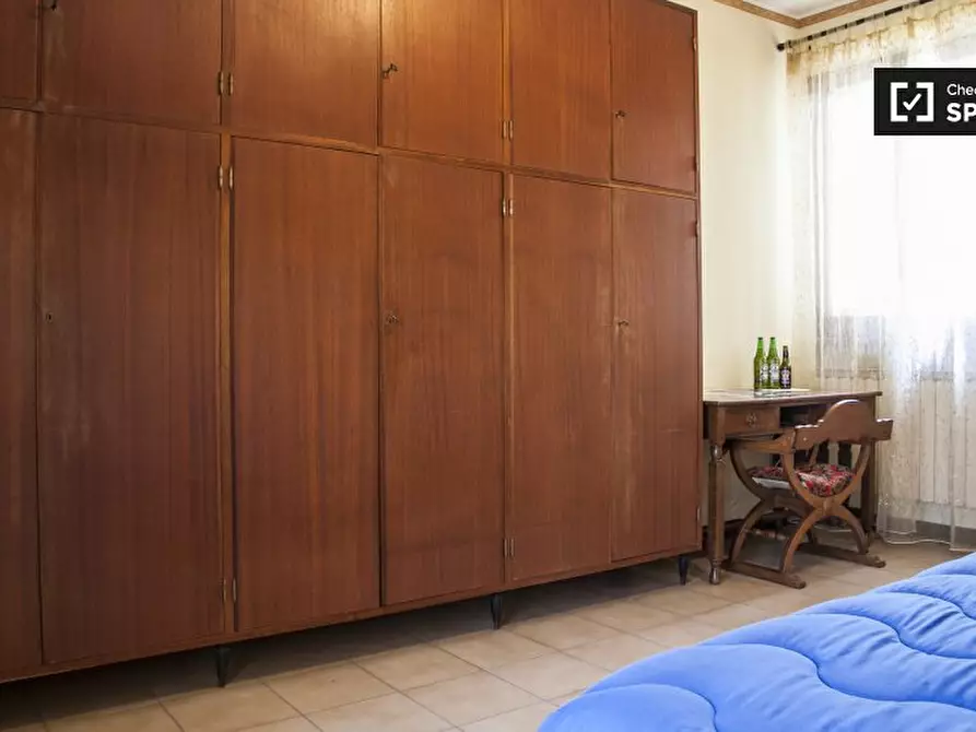 Immagine 3 di Camera condivisa in affitto  in Via Santa Domenica Talao a Roma