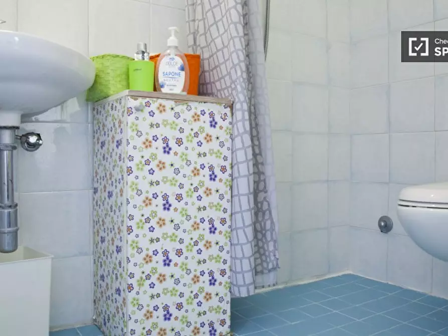 Immagine 5 di Camera condivisa in affitto  in Via Tiburtina a Roma