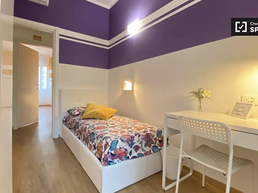 Immagine 2 di Camera condivisa in affitto  in P.za XXV Aprile a Milano