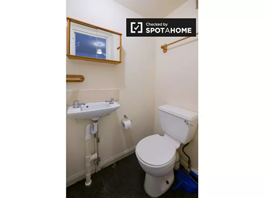 Immagine 9 di Ufficio in affitto  in Park Ave a Brent