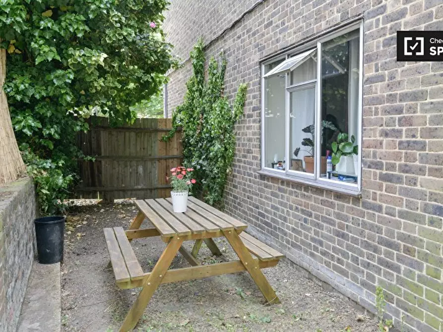 Immagine 11 di Camera condivisa in affitto  in Grice Court a Islington