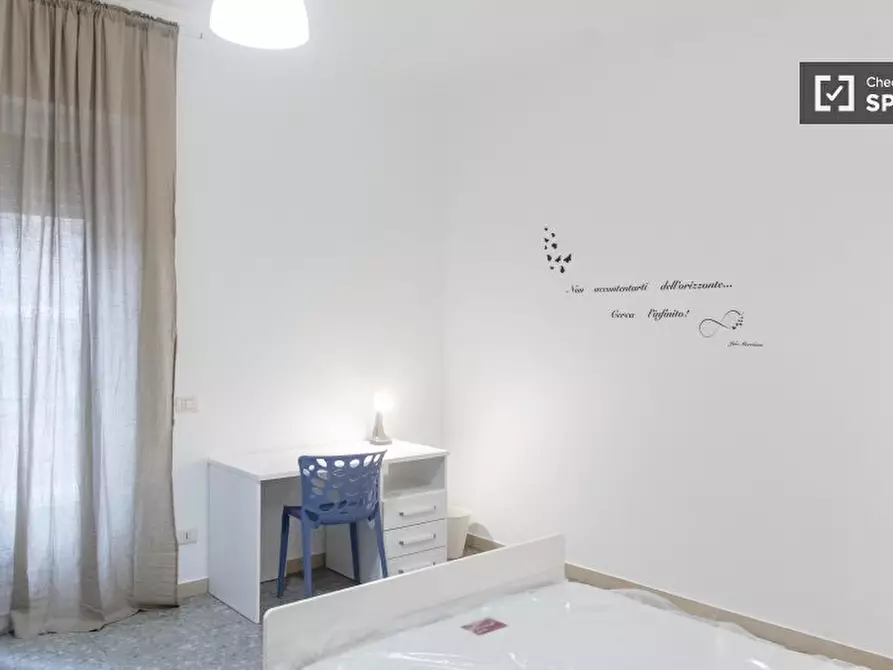 Immagine 1 di Camera condivisa in affitto  in Via Val d'Aosta a Roma