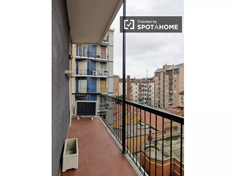 Immagine 4 di Camera condivisa in affitto  in Via Savona a Milano