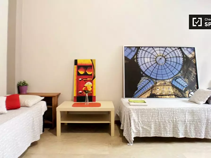 Immagine 3 di Camera condivisa in affitto  in Viale Famagosta, 20142 Milano MI, Italy a Milano