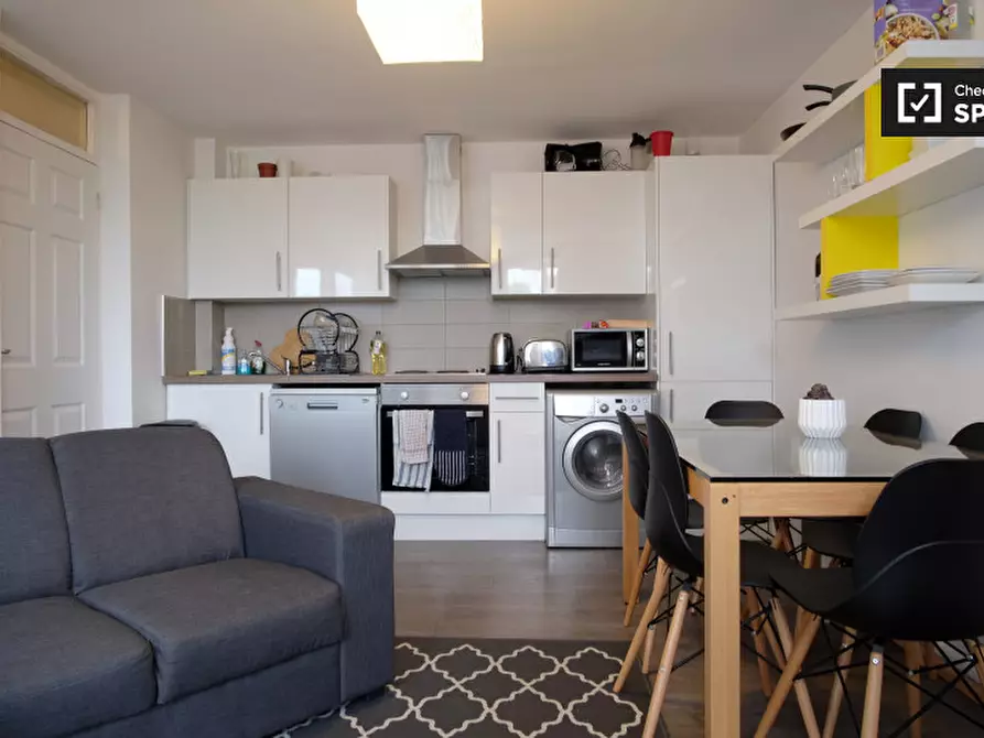 Immagine 12 di Camera condivisa in affitto  in Spey Street a Poplar