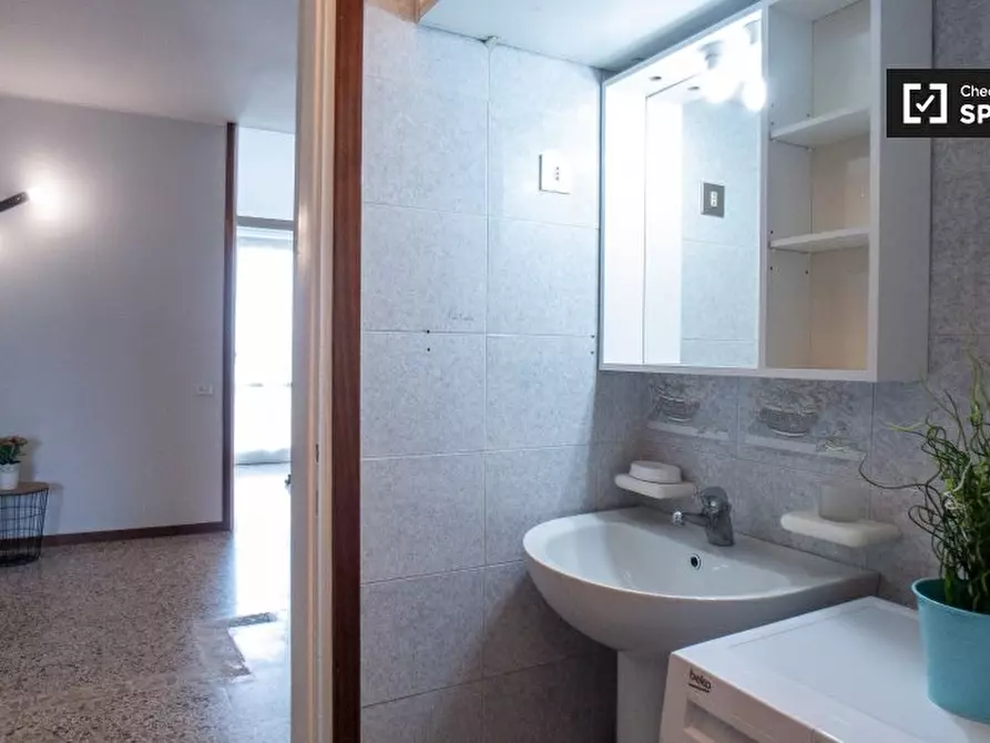 Immagine 18 di Camera condivisa in affitto  in Via Lucca, 20152 Milano MI, Italy a Milano