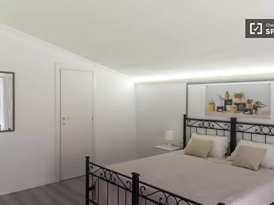 Immagine 8 di Appartamento in affitto  in Via Giovanni Battista Bastianelli a Roma